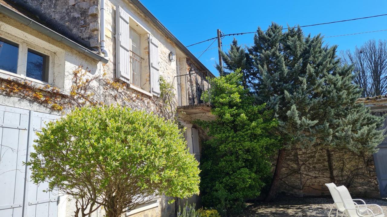 Belle Suite Dans Corps De Ferme - Logement Alicia Villiers-sous-Grez Bagian luar foto