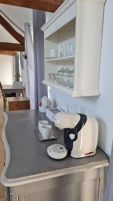 Belle Suite Dans Corps De Ferme - Logement Alicia Villiers-sous-Grez Bagian luar foto